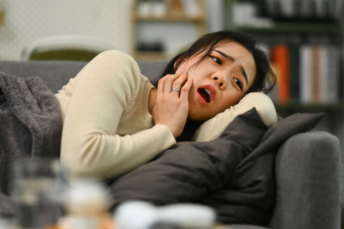 Why Do Teeth Hurt More at Night Common Causes Explained