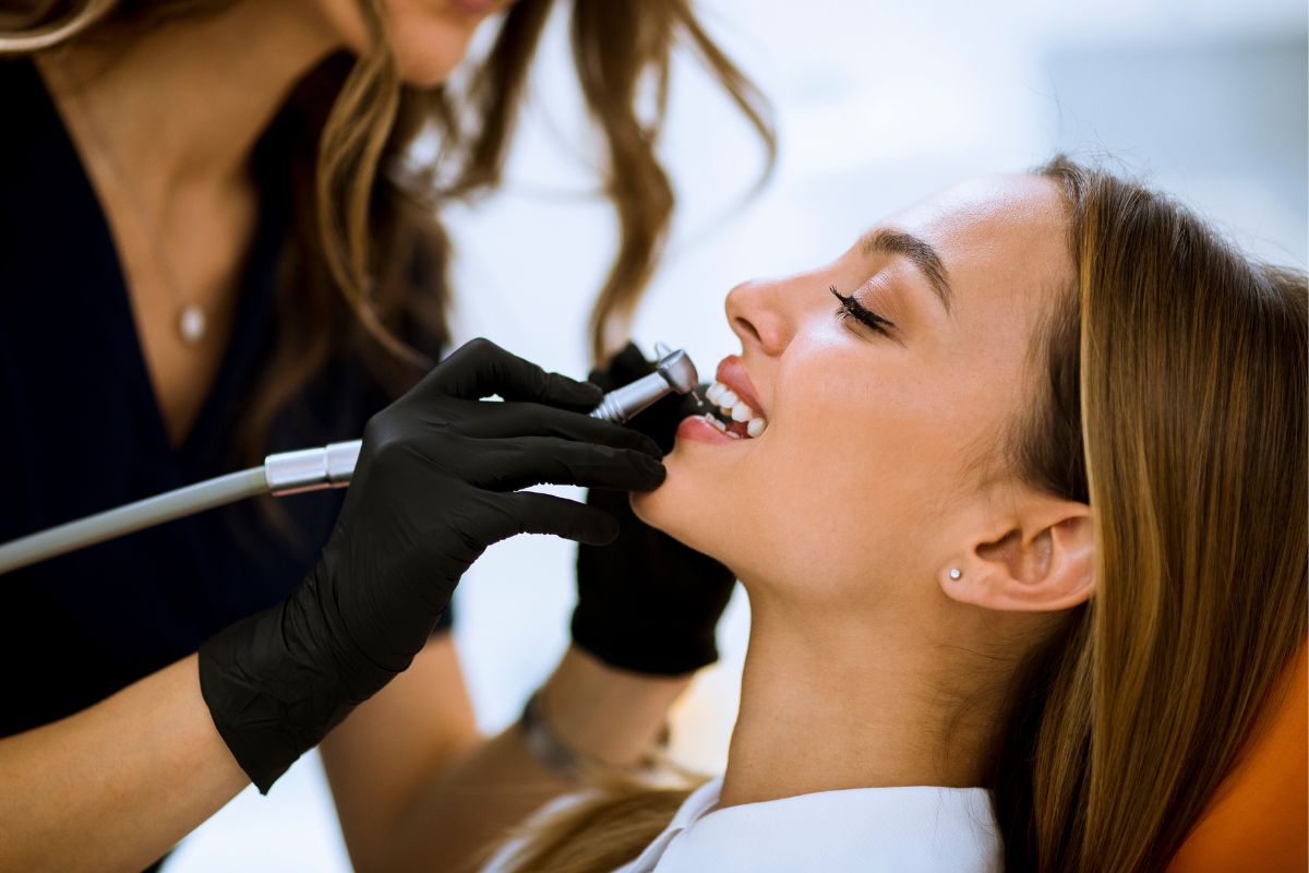 what does a dentist check during an exam- Dr Waite and Associates St Louis